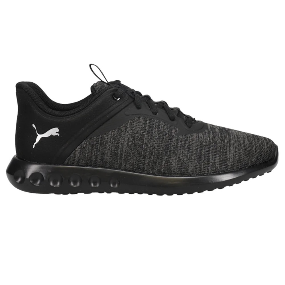 NWT + box PUMA Sneakers
